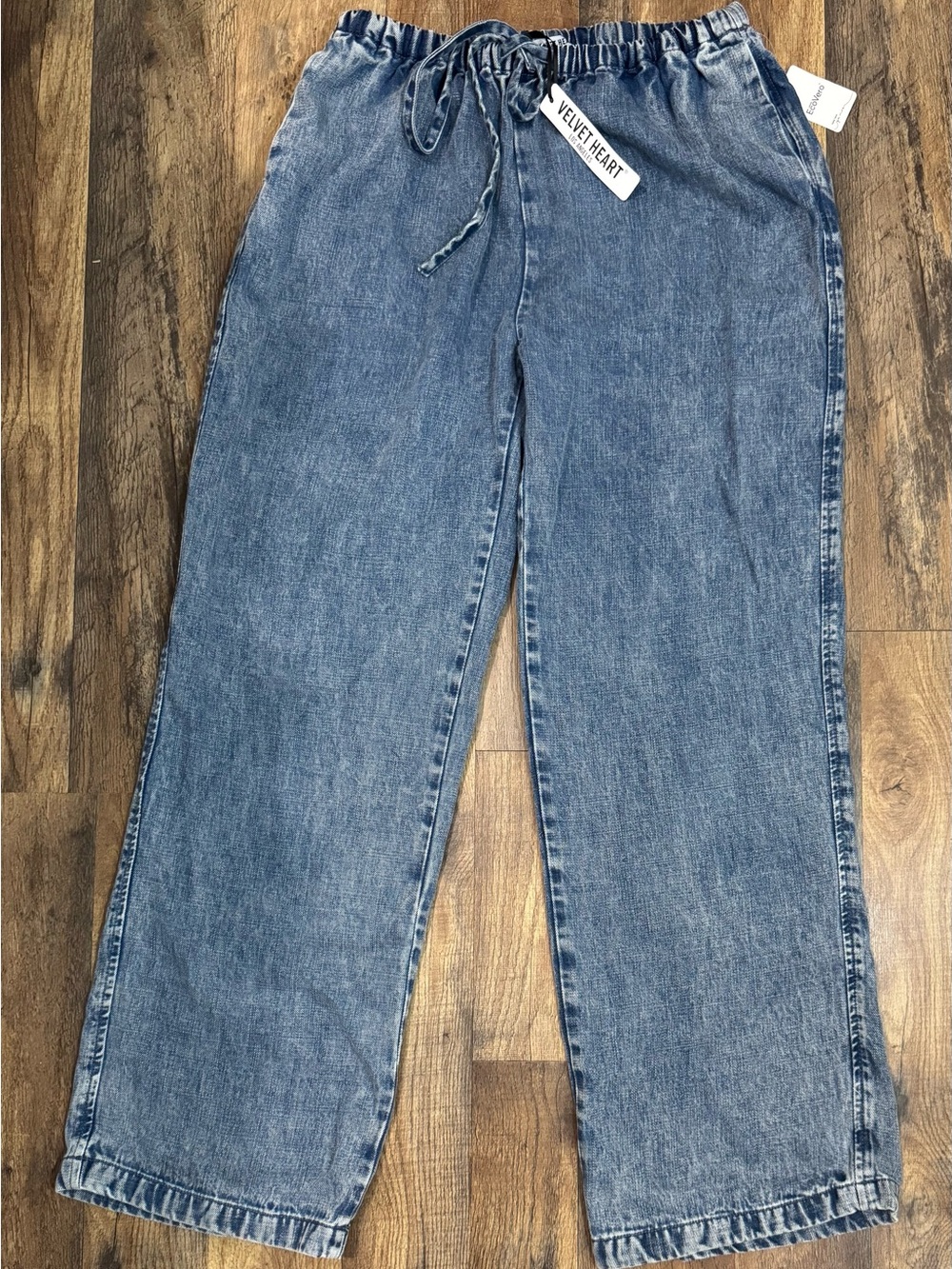 Velvet Heart Los Angeles Acid Wash Wide Leg Jeans Size Small NWT